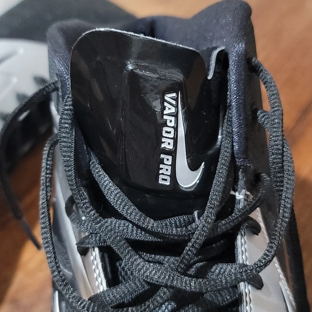 Nike Vapor Pro Destroyer Turf Football Cleats Size 13